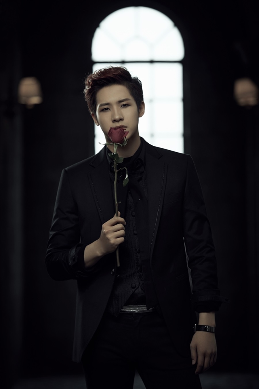 B1A4 신우, 오늘(22일) 현역 입대...시간 장소 비공개 - DealSite경제TV