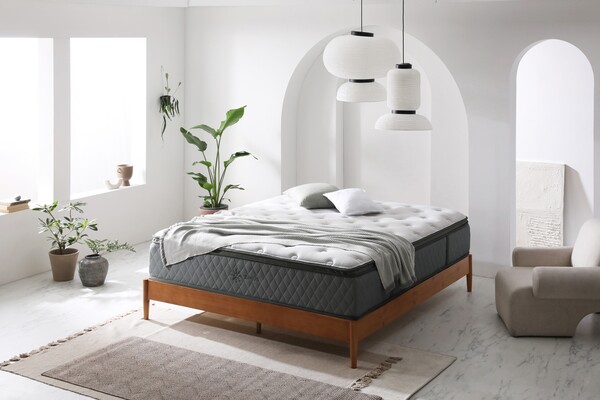 지누스의 대표적인 국내 전용 제품 시리즈 '포레스트 워크'. 사진. 현대백화점그룹.